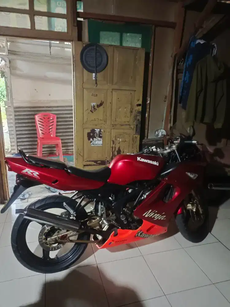Kawasaki ninja rr old