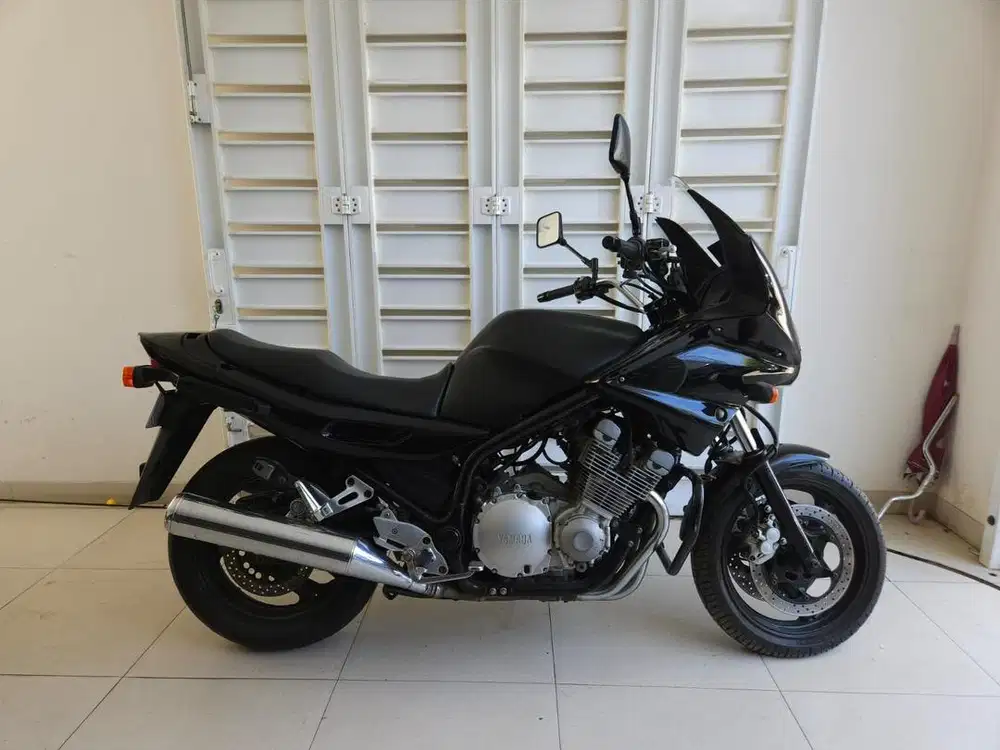 Yamaha XJ 900 2005