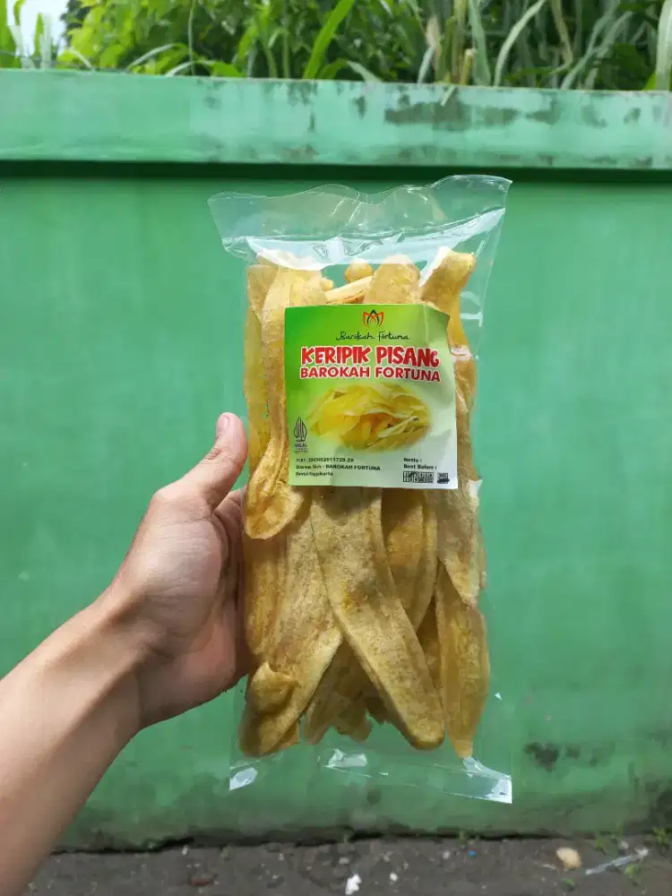 Keripik pisang asin gurih