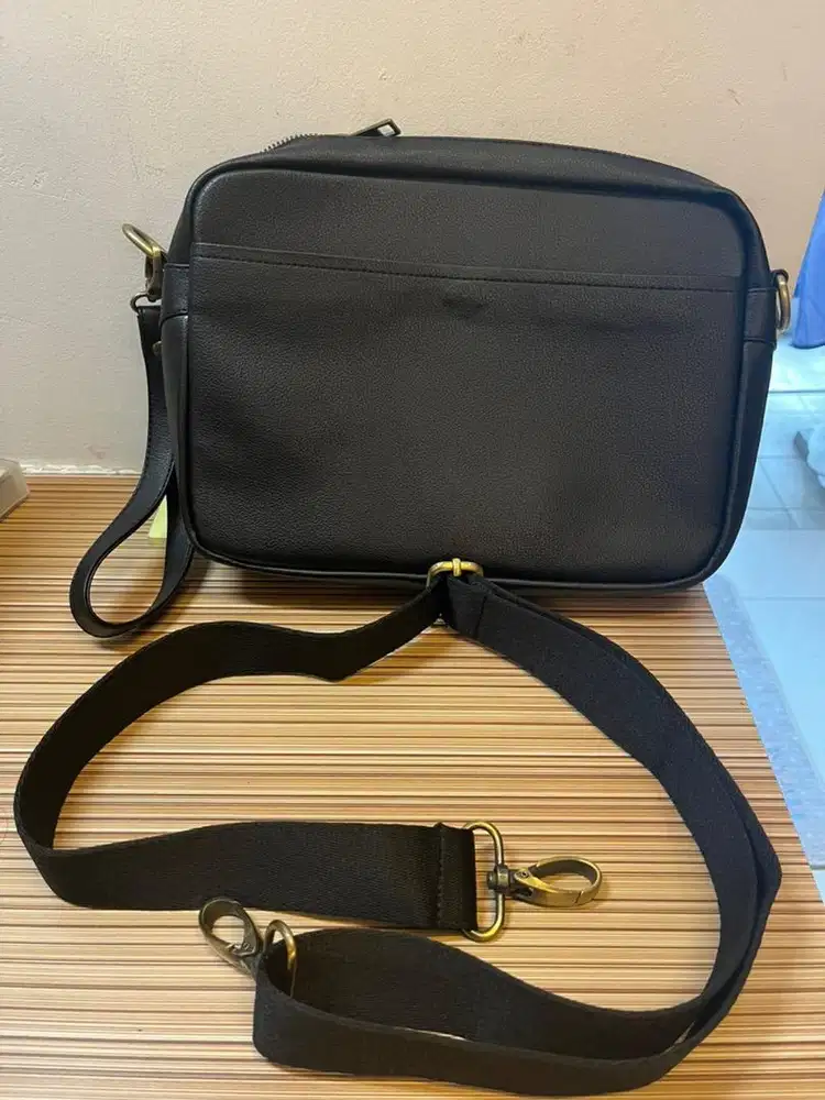 Clucth bag / sling bag