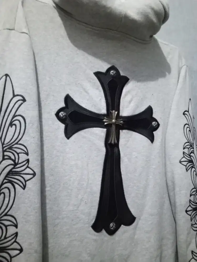 jaket salib besi unik