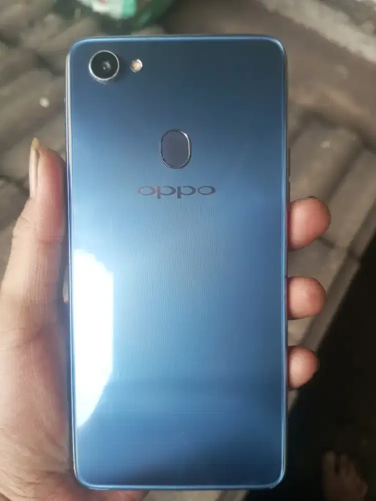 OPPO F7 (4/64gb) Android 10.