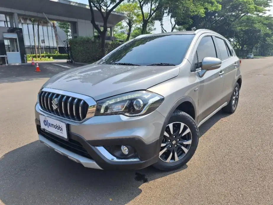 Pajak Panjang Suzuki SX4  1.5 S-Cross Bensin-MT 2016