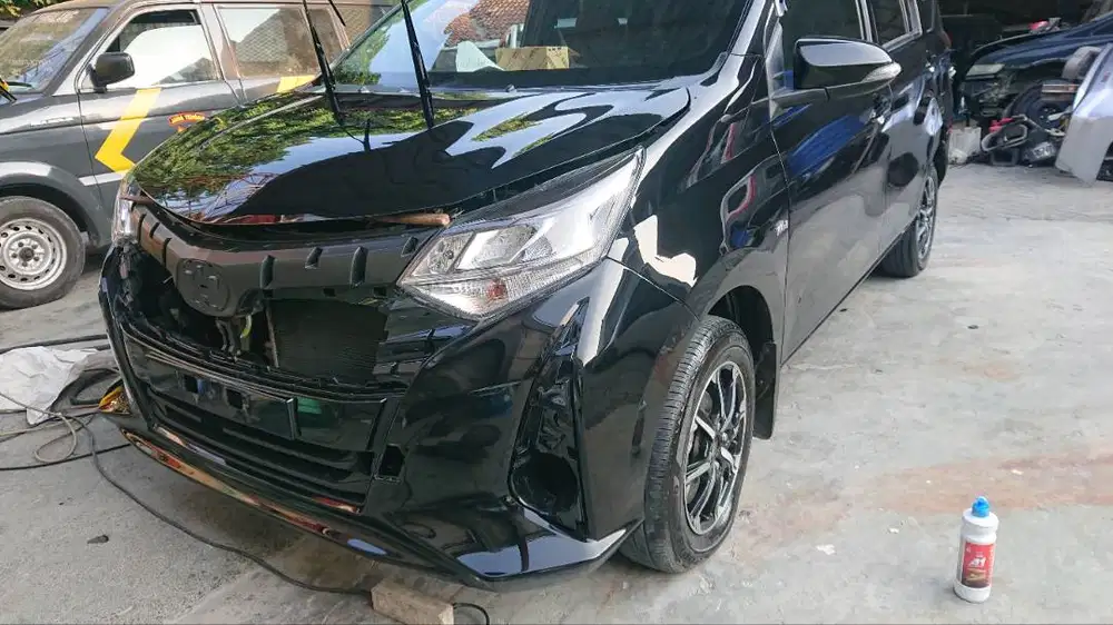 Poles salon mobil panggilan