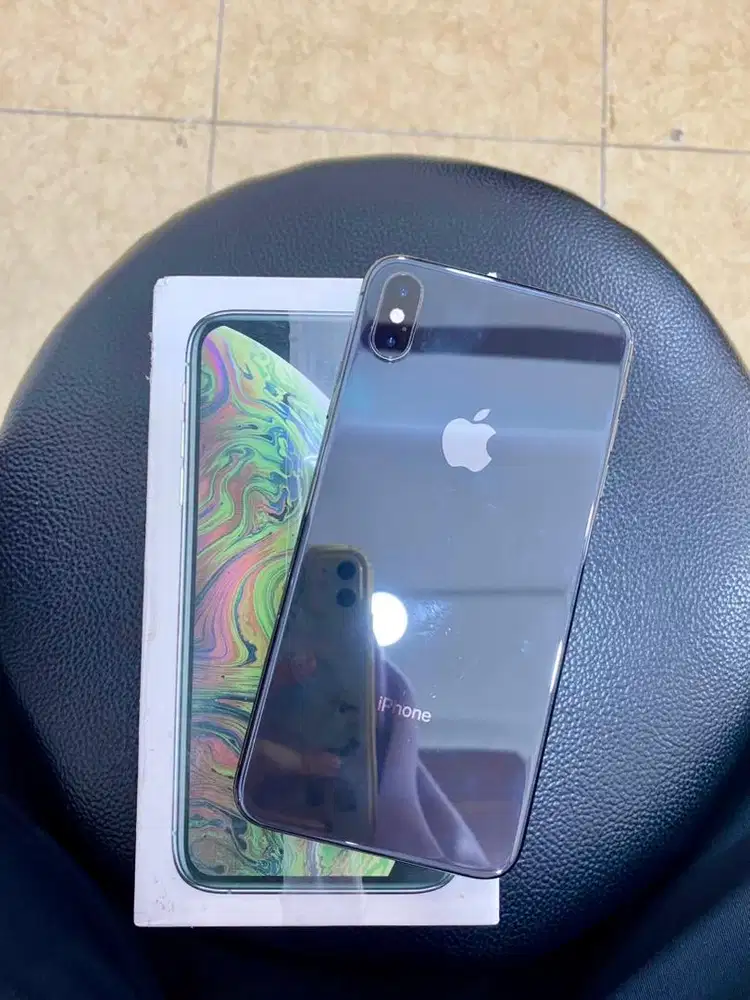 Iphone xs max inter ram 256 gb