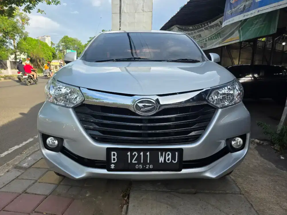 XENIA R DLX AT MATIC 2016