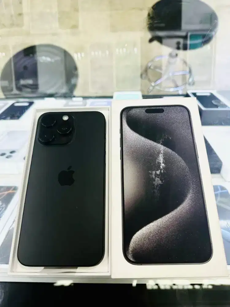iPhone 15 Pro Max 256 GB Black Color iBox Lengkap