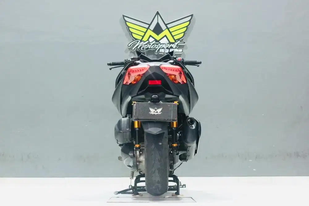 Yamaha xmax 250 ABS 2020 like new mesin sehat unit cakep hitam menyala