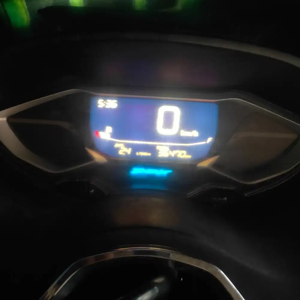 HONDA PCX 2022 merah