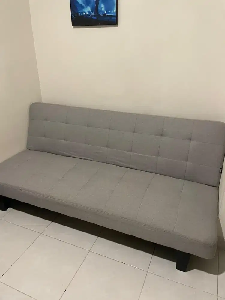 Sofa Bed Informa Oniel Abu-abu Cloud + Sarung Sofa Warna Abu Tua