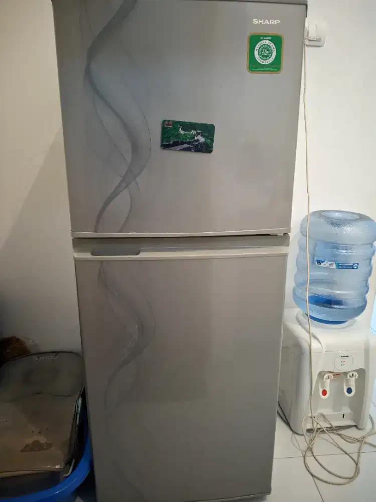 Kulkas 2 pintu Sharp