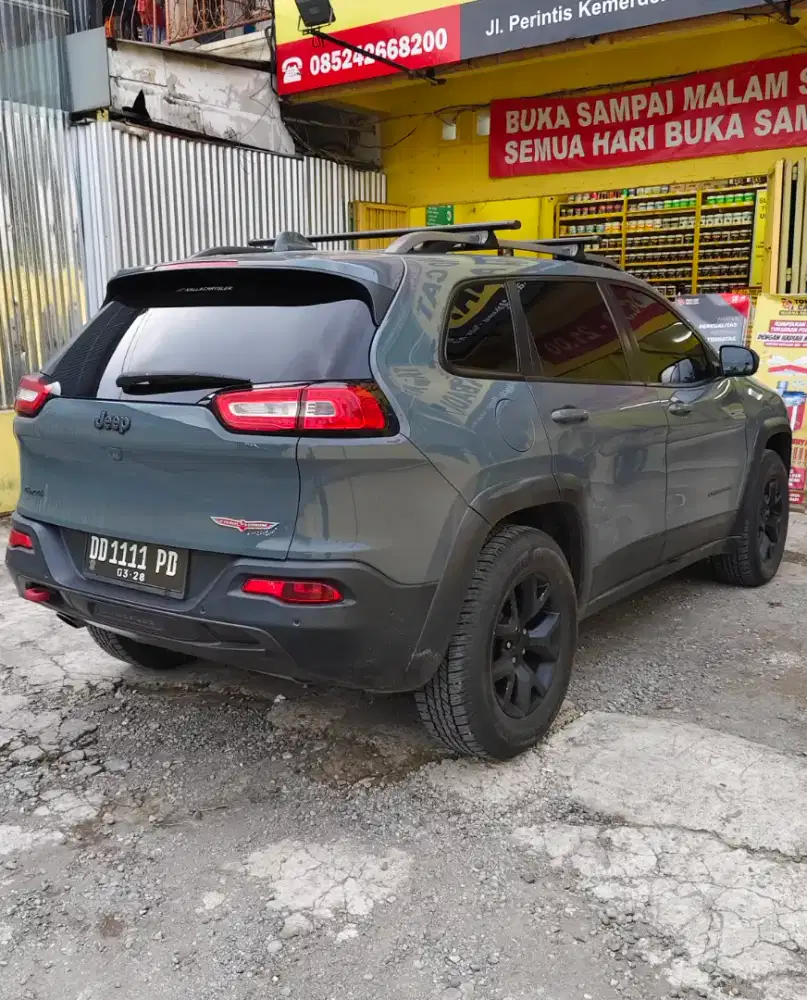 Jeep Cherokee Trailhawk 4x4 Thn 2015