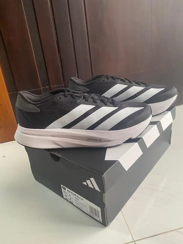 Sepatu running adidas adizero sl2