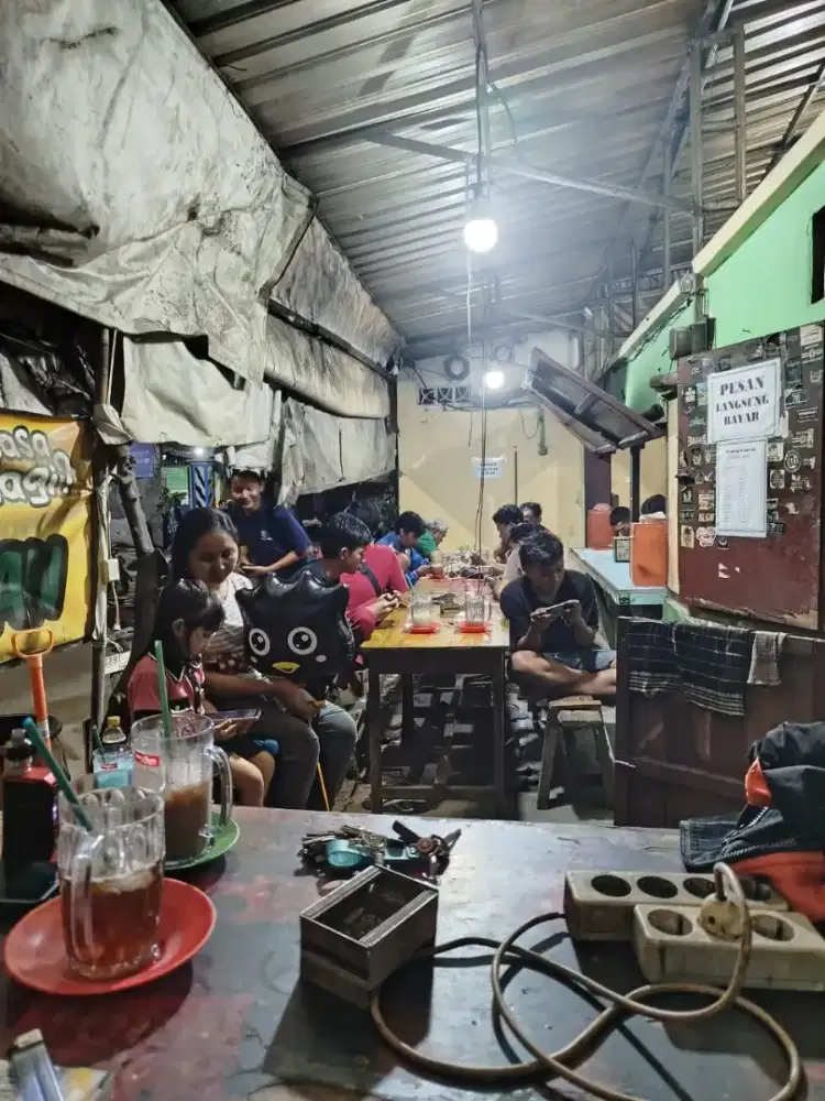 Lowongan kerja jaga warung kopi