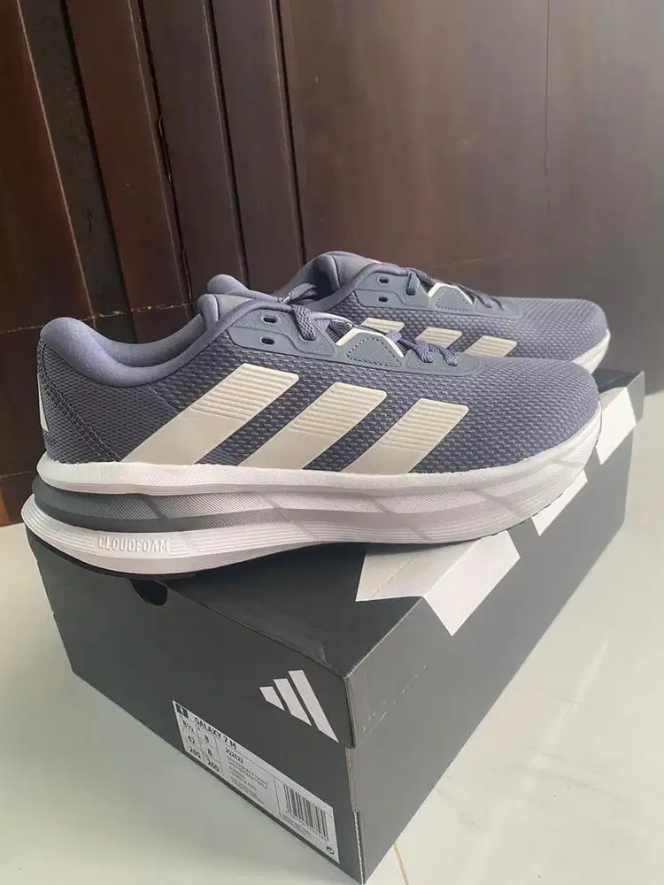 Sepatu running adidas galaxy 7