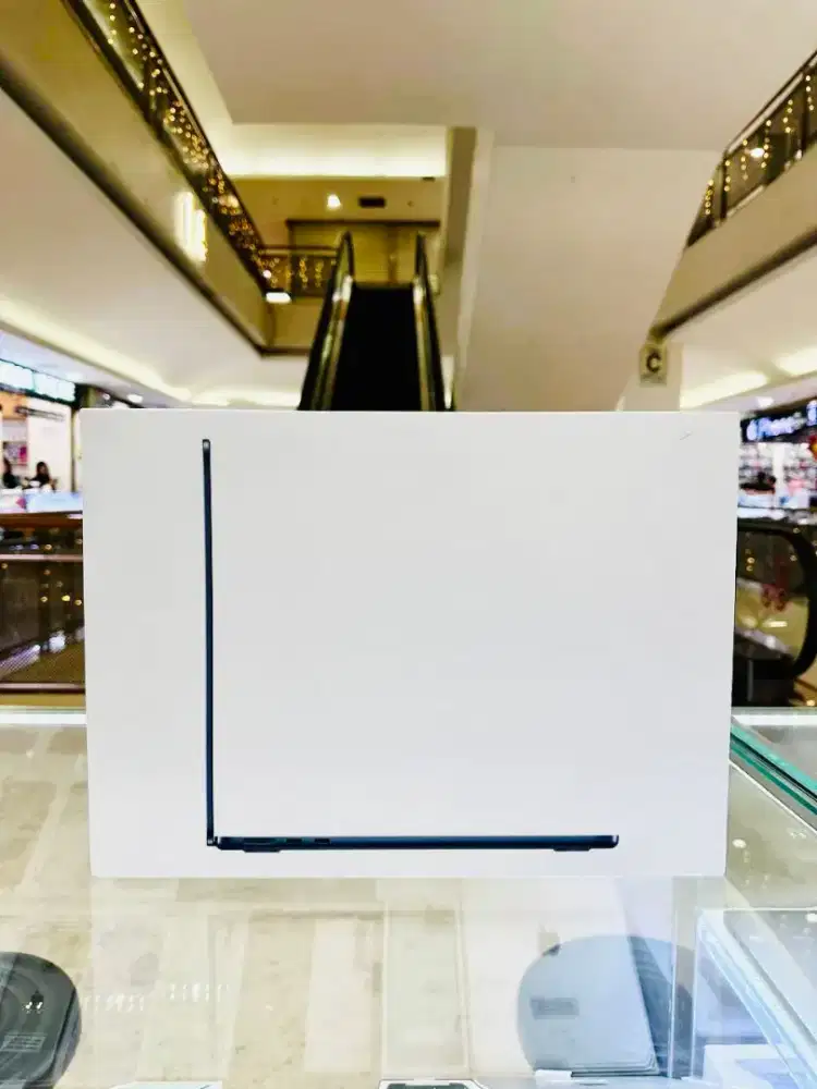 MacBook Air Apple M2 Chip 13-inch 8/256 GB Midnight