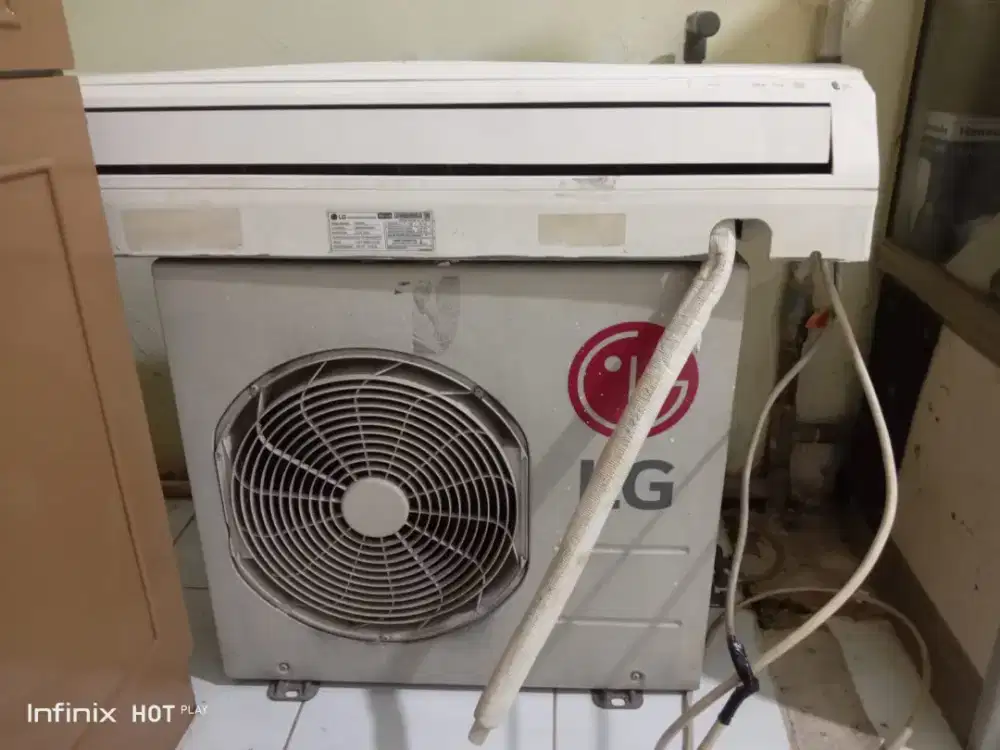 AC LG 1/2 pk jual butuh