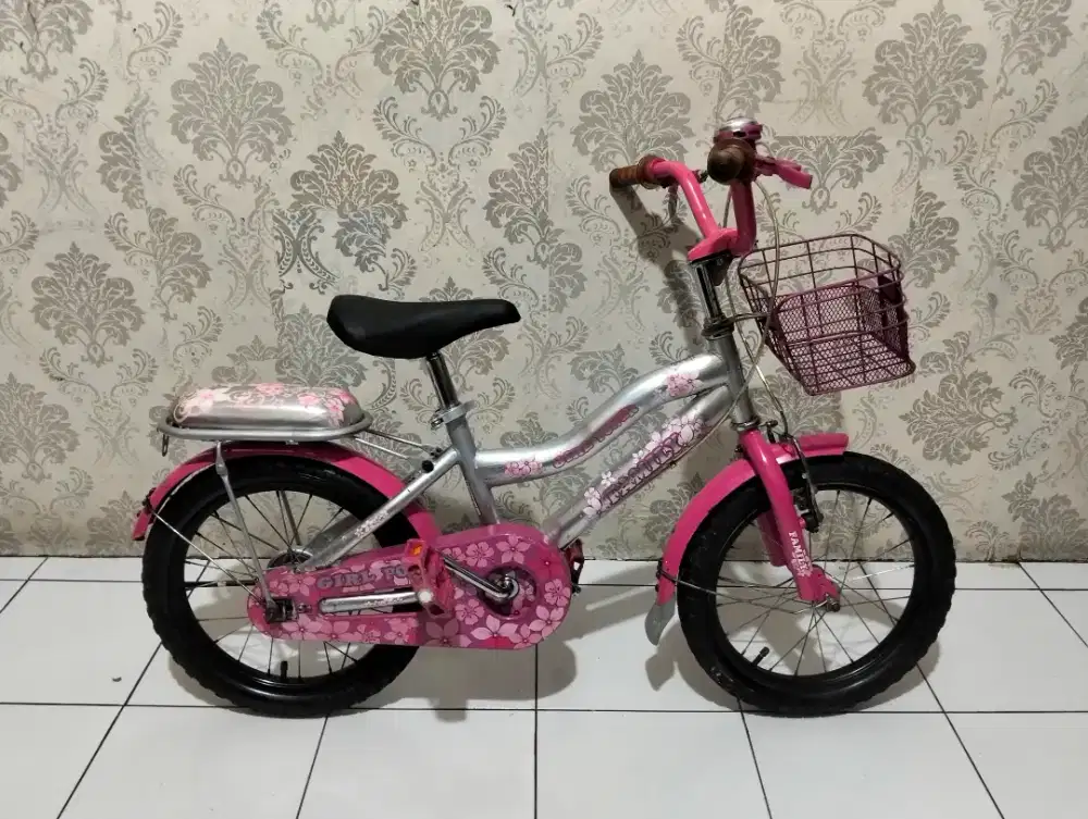 sepeda anak ukuran 16 untuk umur 4-7 tahun