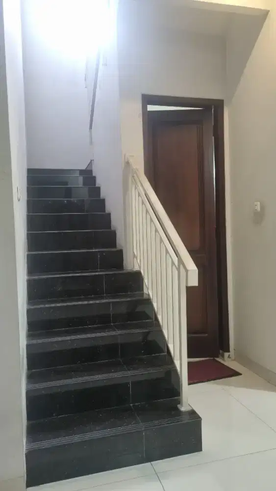 Dijual rumah second dalam cluster dipoltangan