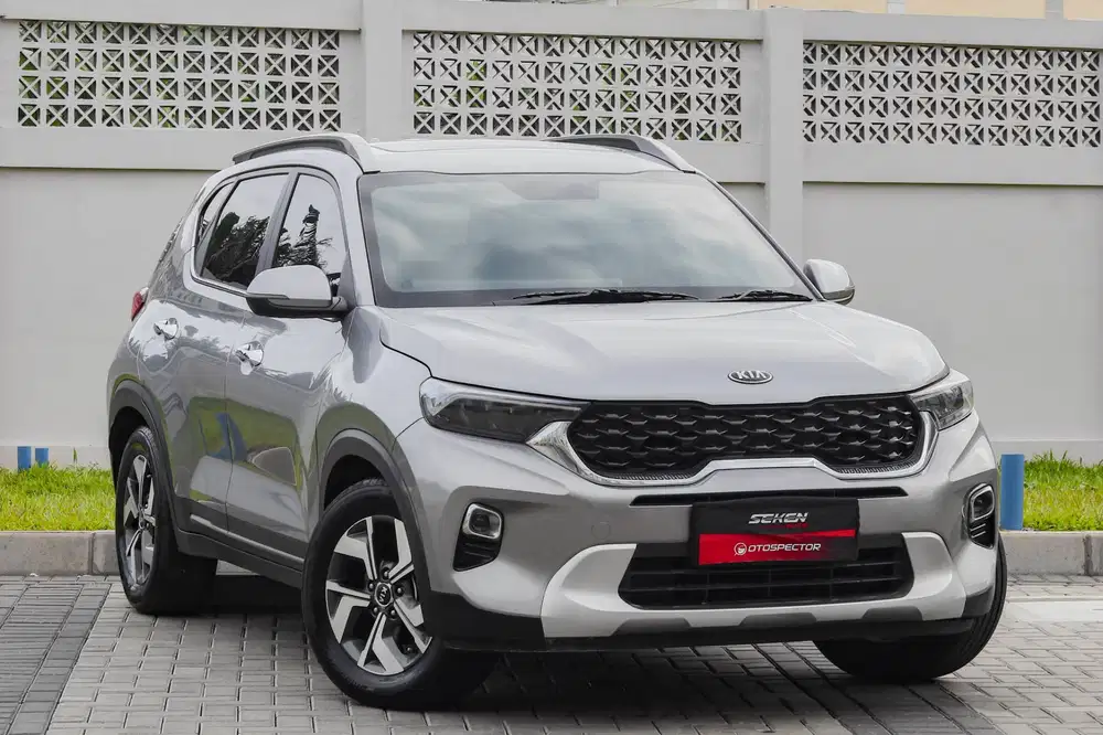 Kia Sonet 1.5 Premiere 5 Seater Sunroof AT Matic 2021 Abu Abu Metalik.
