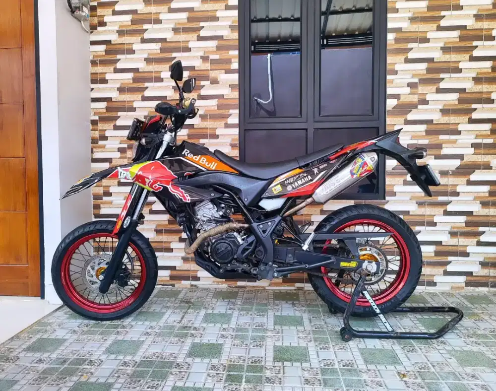 Yamaha wr 155r tahuh 2022 supermoto low km