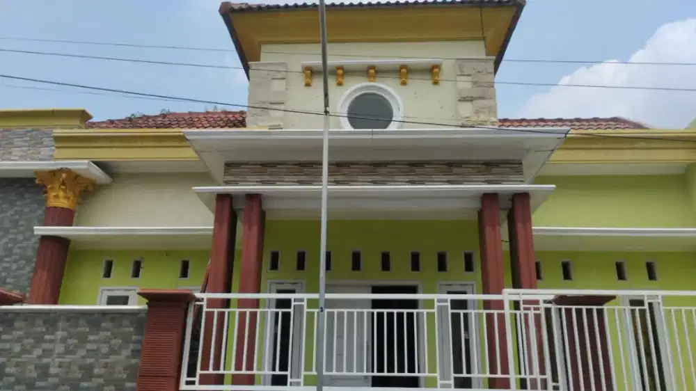 Dikontrakkan Rumah Luas  Baru Renov Dekat Kota