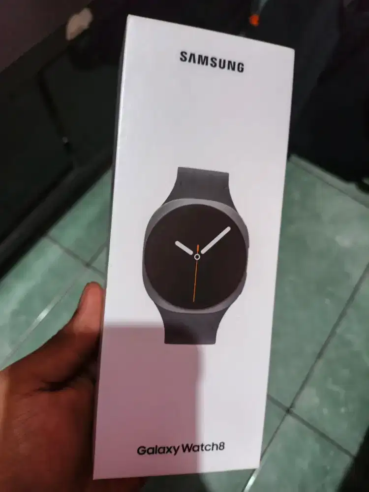 Samsung Galaxy Watch 8 BNIB