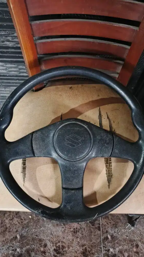 Setir Mobil Suzuki Original – Cocok untuk Carry / Futura / Pick Up