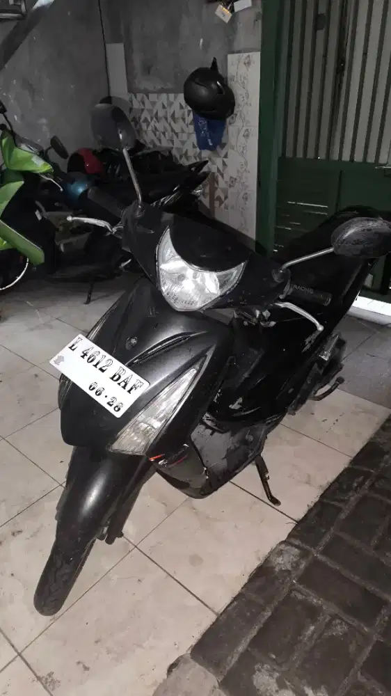 Suzuki Spin Tahun 2008 Warna hitam