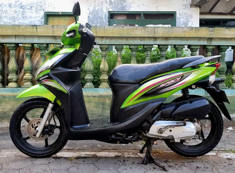 Honda spacy 2011