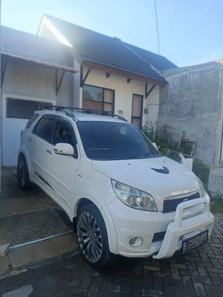 Toyota Rush 2011 Bensin