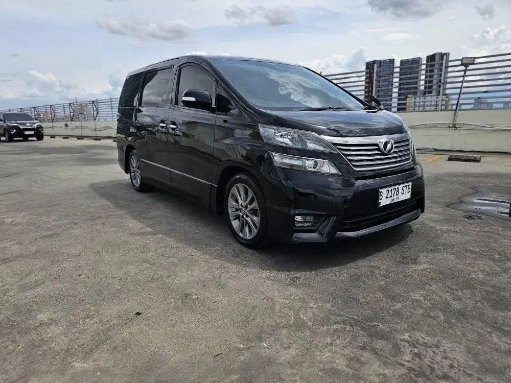 Toyota Vellfire Z 2011 istimewa like new