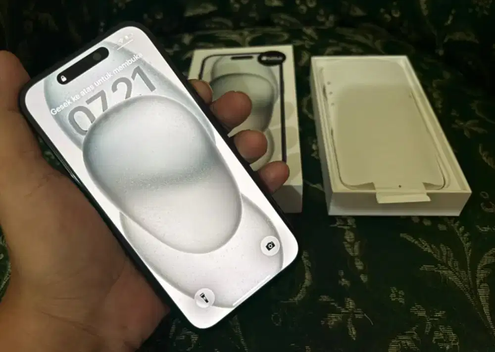 Iphone 15 Black 128gb Resmi ( Bli Bli ) SA/A