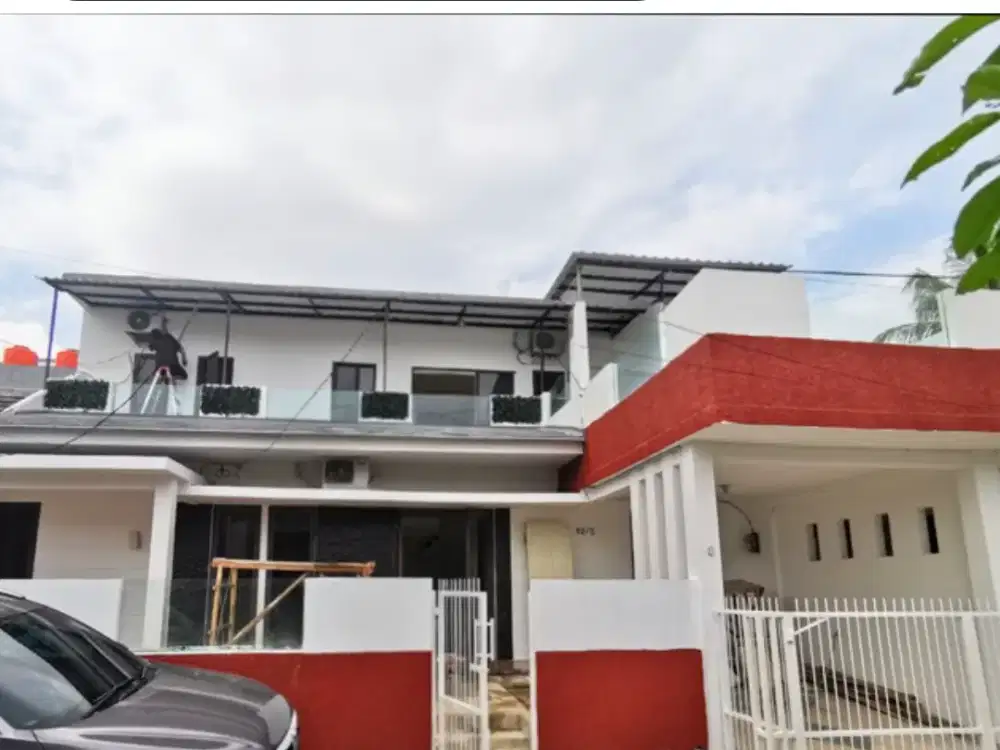 RUMAH 2 LANTAI SERPONG PARK DENGAN BALKON LUAS COCOK UNTUK TEMPAT NYANTAI KELUARGA!