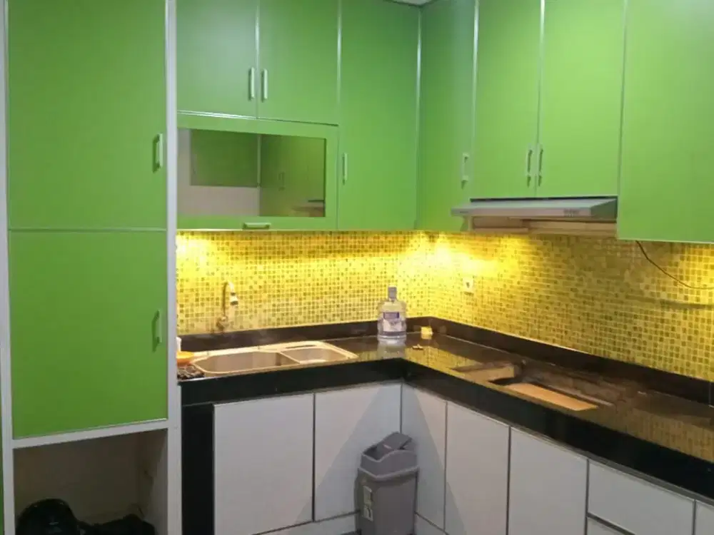 Dijual Rumah 2 lantai sudah renov di taman surya 5