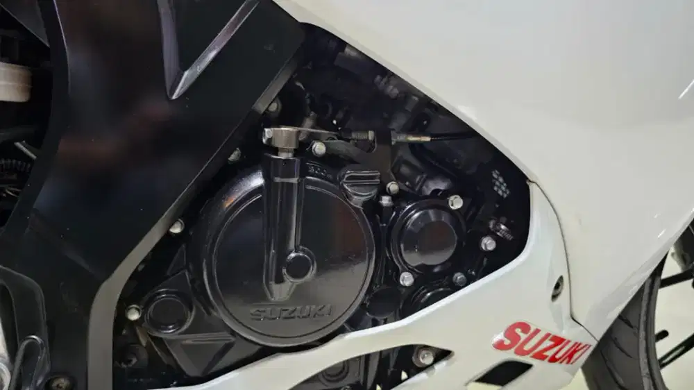 UD ENY MOTOR- SUZUKI GSX R TAHUN 2017 WHITEE