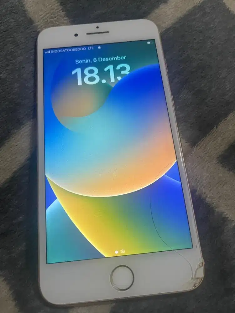 Dijual iPhone 8+ 256 GB second inter (bisa nego tipis)