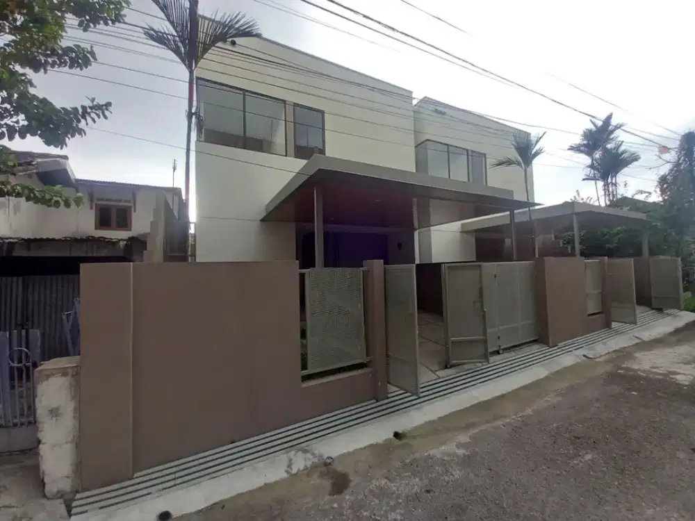 Rumah Baru Riung Bandung Dekat Jalan Utama