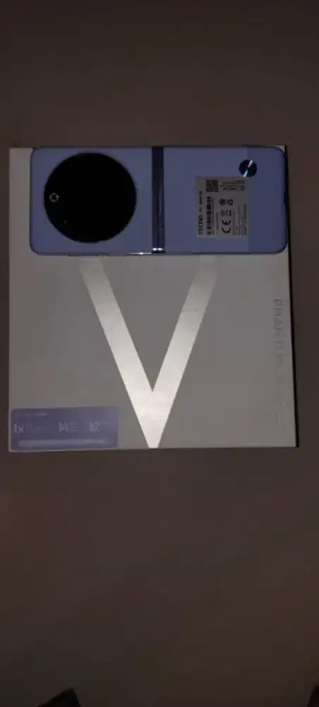 Tecno Panthom V FLIP 8/256