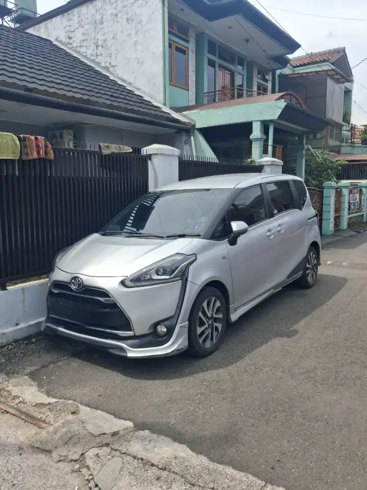 Jual Toyota Sienta Type Q 2017
