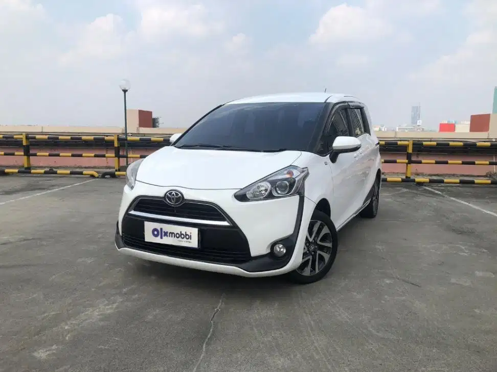 TDP 8,JT Toyota Sienta 1.5 V Bensin-AT Putih 2017