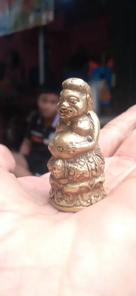 Barang antik. Kuninggan semar