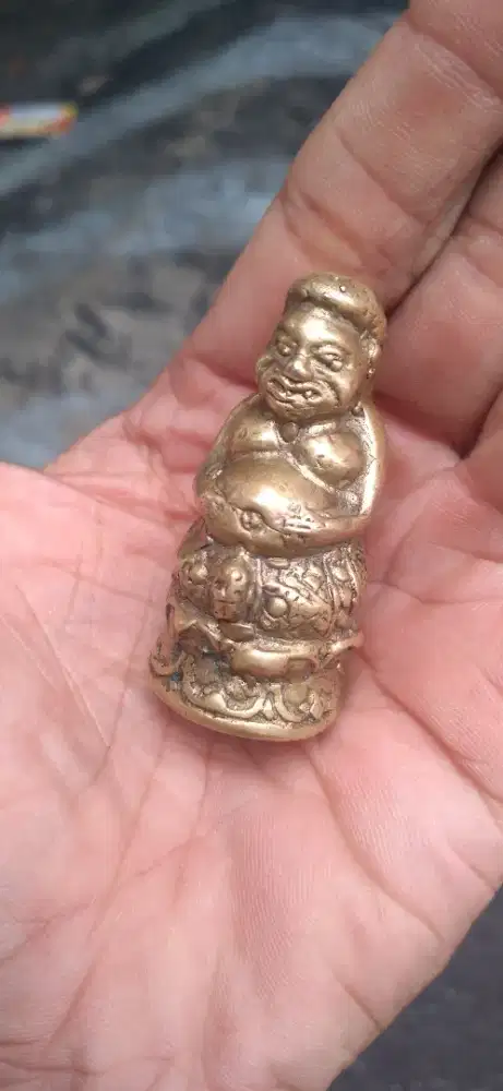 Barang antik. Kuninggan semar