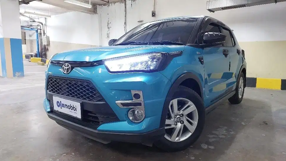 TDP 10JT Toyota Raize 1.0 GR Sport One Tone Bensin-AT Biru 2023