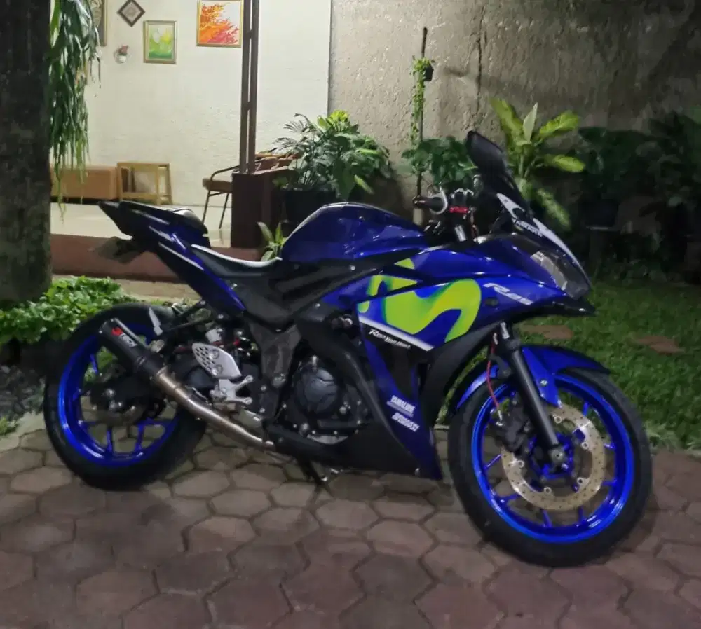 Yamaha R25 2015