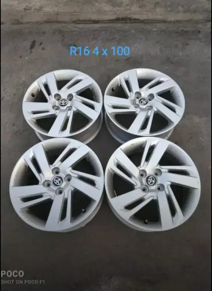 Oem TOYOTA RAIZE R16 pcd 4 x 100 lebar 6 offset 40