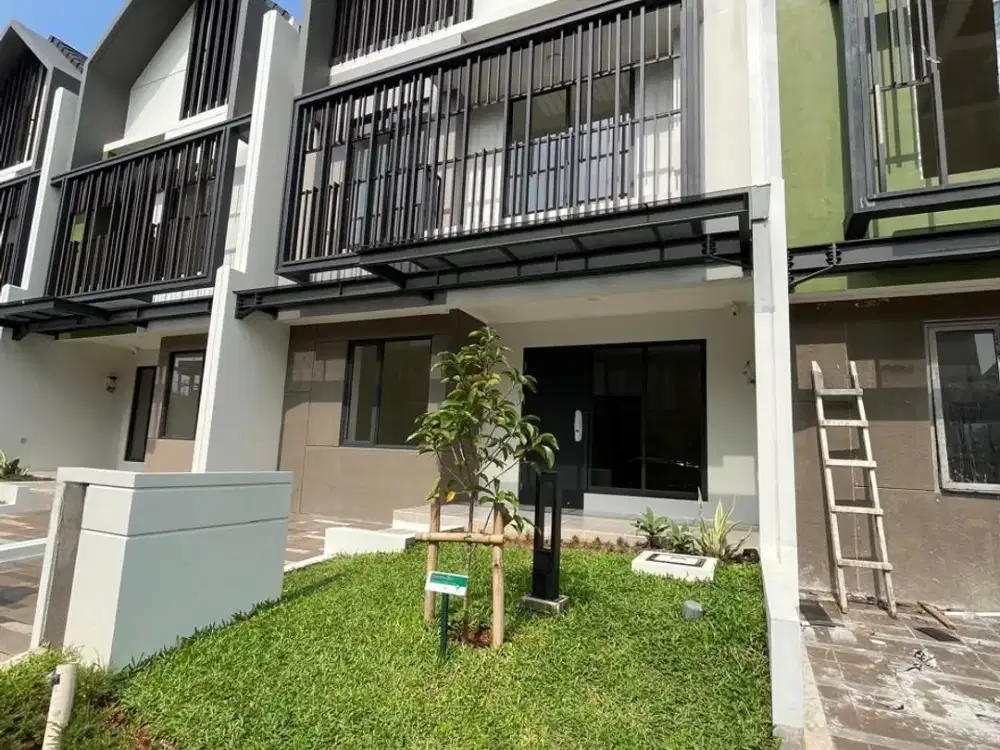 JUAL CEPAT RUMAH LEONORA GADING SERPONG DENGAN ATTIC ROOM