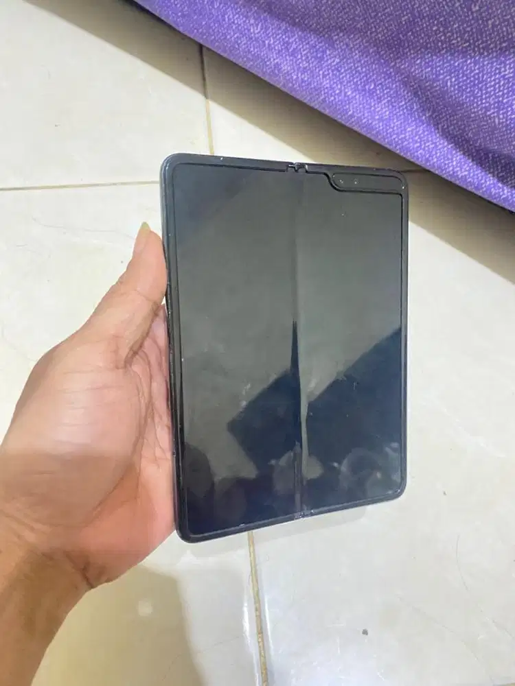Samsung z fold 1 minus