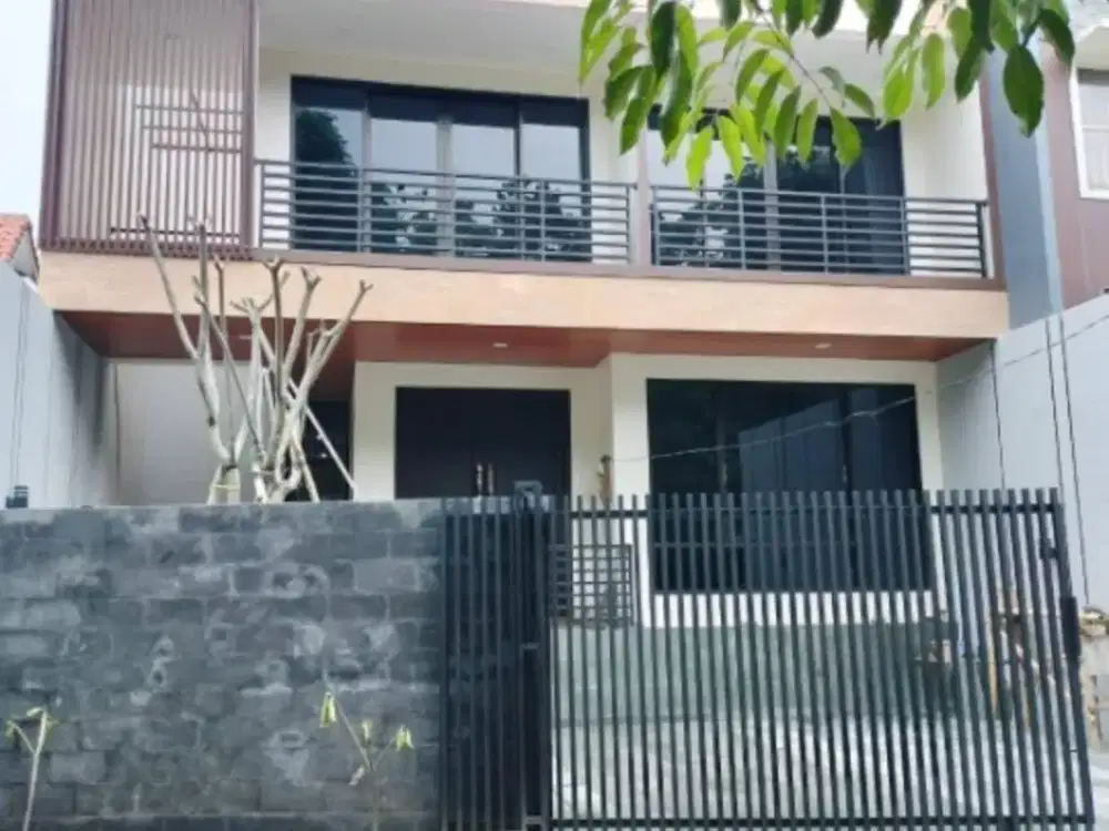 Rumah Baru Cluster Santorini di Sentul City