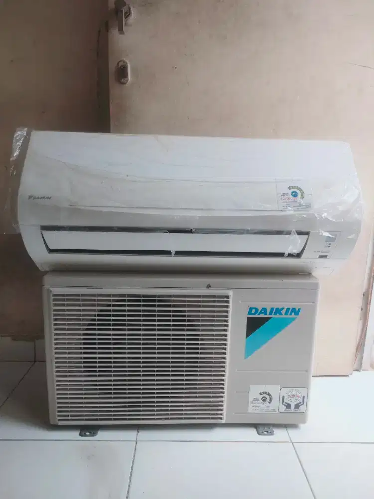ac daikin thailand 1pk like new